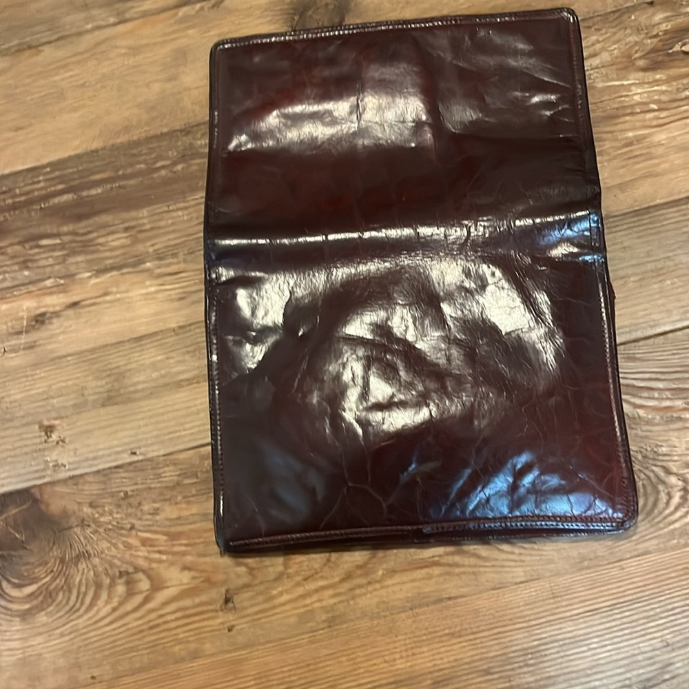 Bottega Veneta Rare Vintage Burgandy Envelope Leather Clutch - Picture 11 of 13
